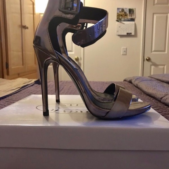Steve Madden shoes - Picture 2 of 8